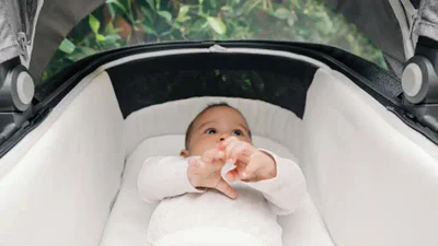 【美品】アッパベビー　バシネット　ベビーベッドUppababy Bassinet Bassinet V3 - Declan - UPPAbaby
